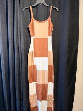 Colorblock Spaghetti-Strap Maxi Dress in Brown and Cream